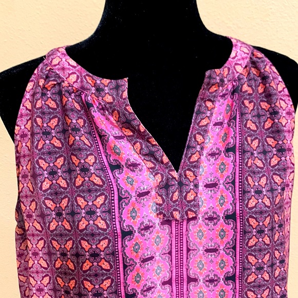 👚 Sleeveless Pink Blouse 👚 - Picture 4 of 6